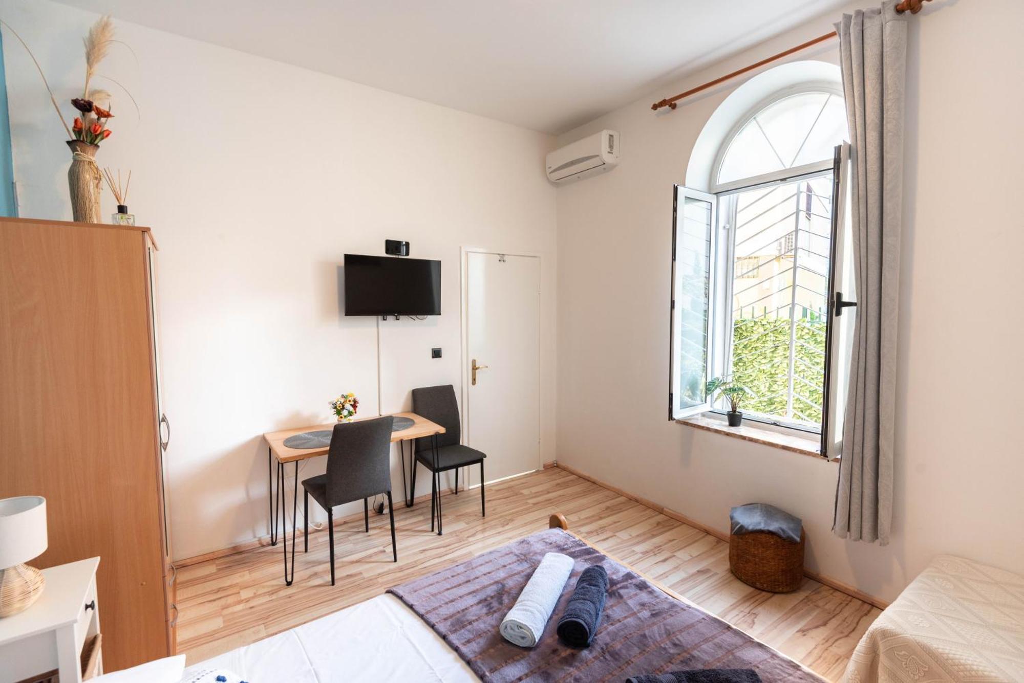 Apartman Dobri สปลิท ภายนอก รูปภาพ